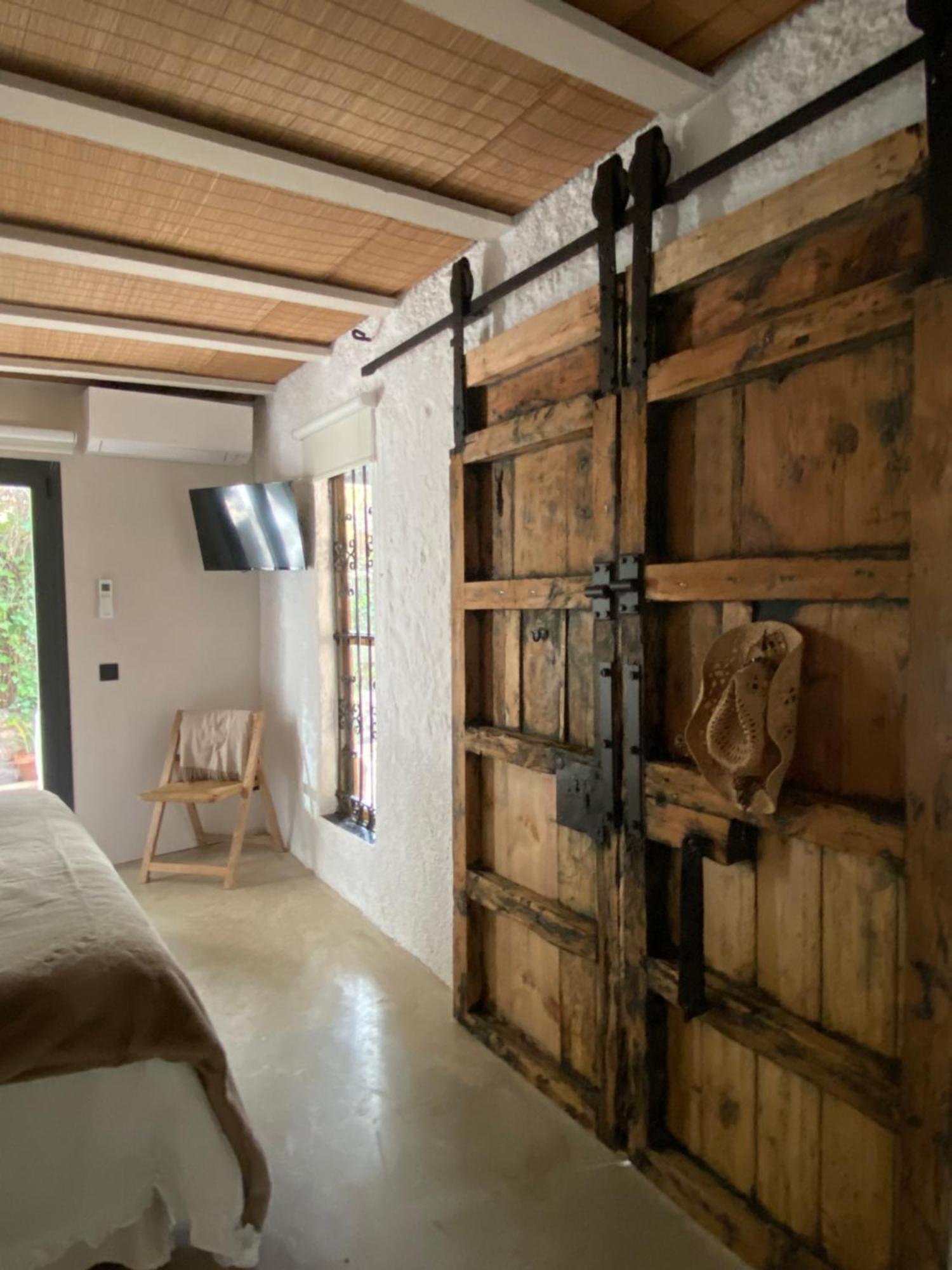 Bond Beach Village Altafulla Ngoại thất bức ảnh
